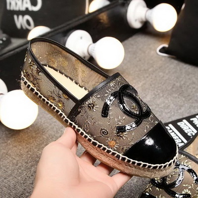 CHANEL Loafers Women--022